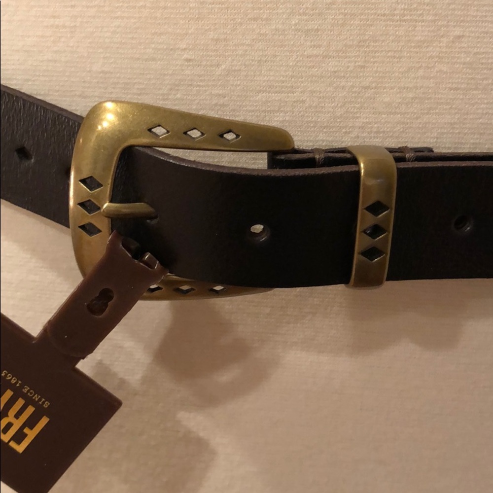 Brown Frye belt with brass and cutouts Med NWT